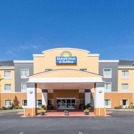 Days Inn & Suites By Wyndham Savannah North I-95 Порт Уэнтворт Экстерьер фото
