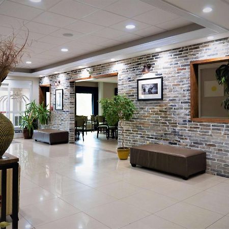 Days Inn & Suites By Wyndham Savannah North I-95 Порт Уэнтворт Экстерьер фото