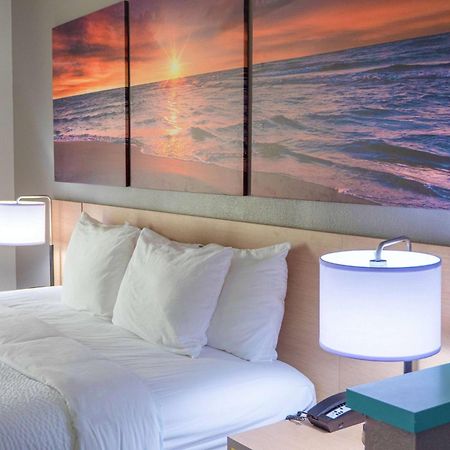 Days Inn & Suites By Wyndham Savannah North I-95 Порт Уэнтворт Экстерьер фото