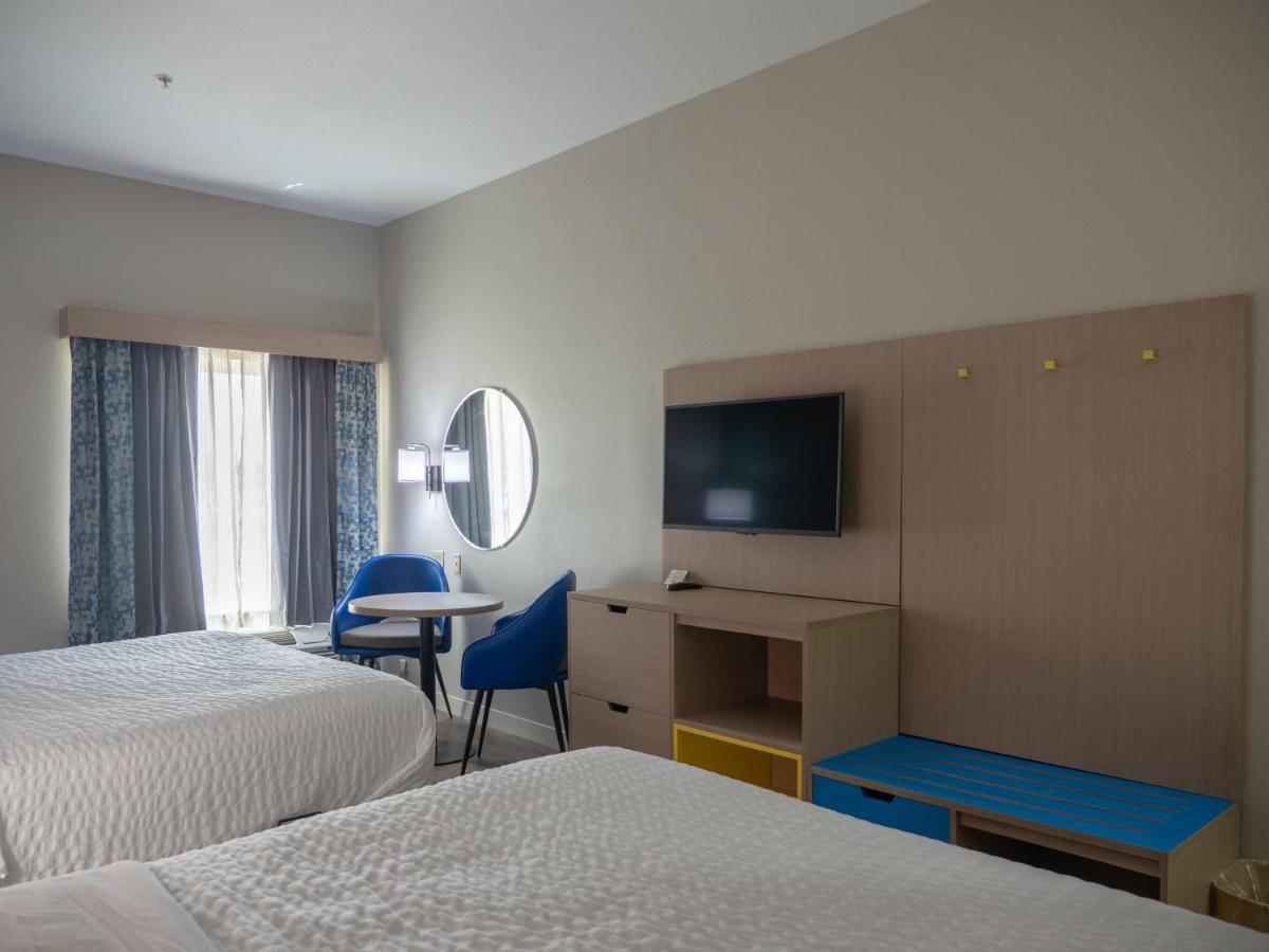 Days Inn & Suites By Wyndham Savannah North I-95 Порт Уэнтворт Экстерьер фото