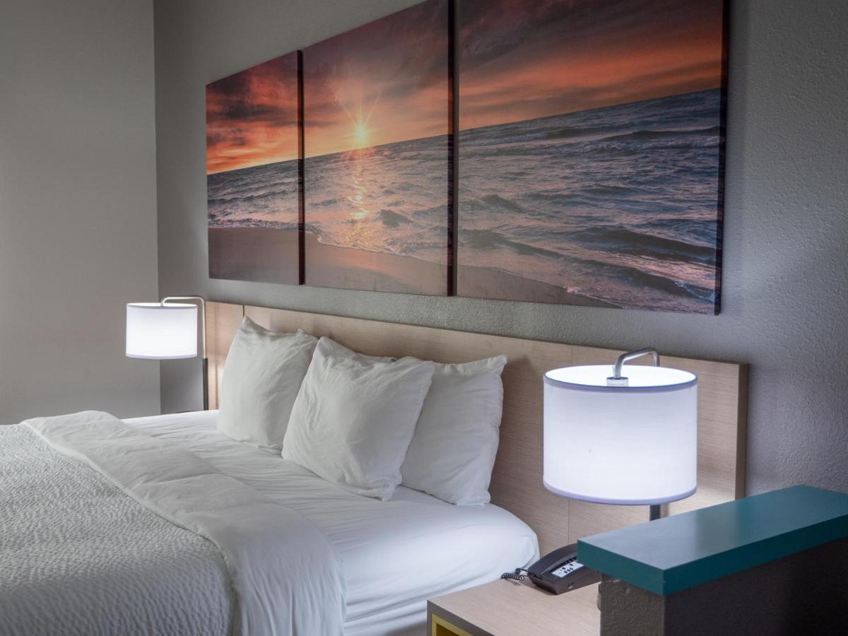 Days Inn & Suites By Wyndham Savannah North I-95 Порт Уэнтворт Экстерьер фото