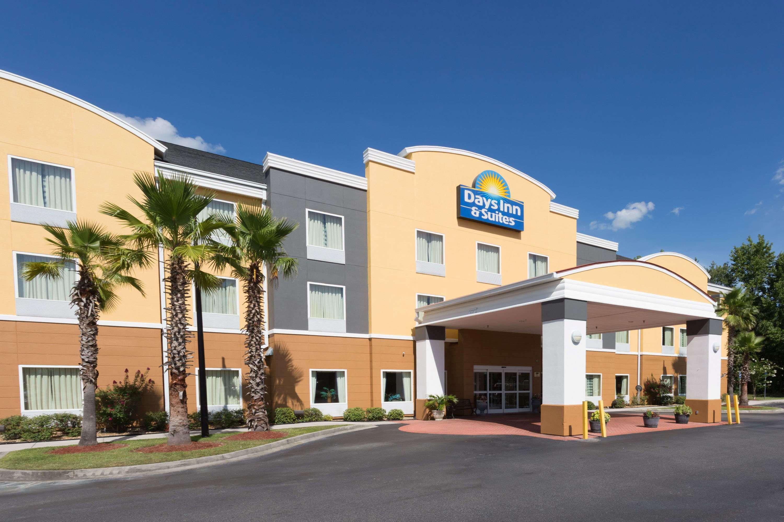 Days Inn & Suites By Wyndham Savannah North I-95 Порт Уэнтворт Экстерьер фото
