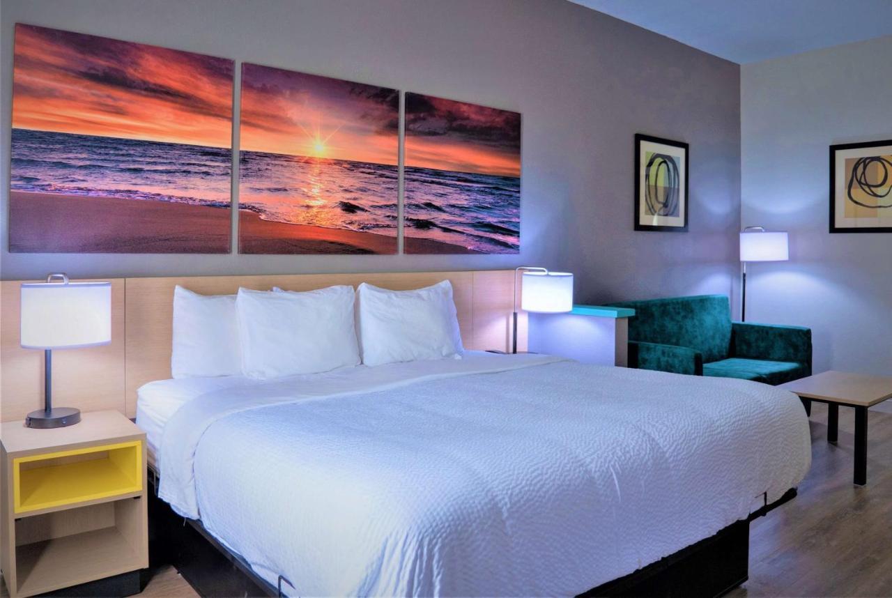 Days Inn & Suites By Wyndham Savannah North I-95 Порт Уэнтворт Экстерьер фото