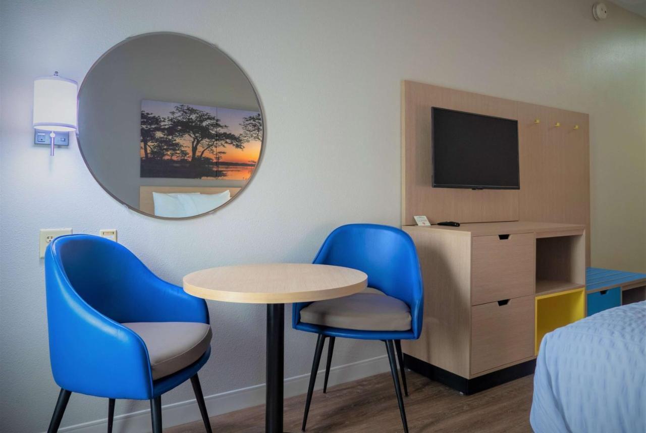 Days Inn & Suites By Wyndham Savannah North I-95 Порт Уэнтворт Экстерьер фото